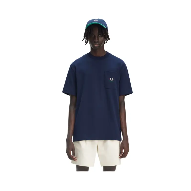 fred perry t-shirt 1952 com corte folgado