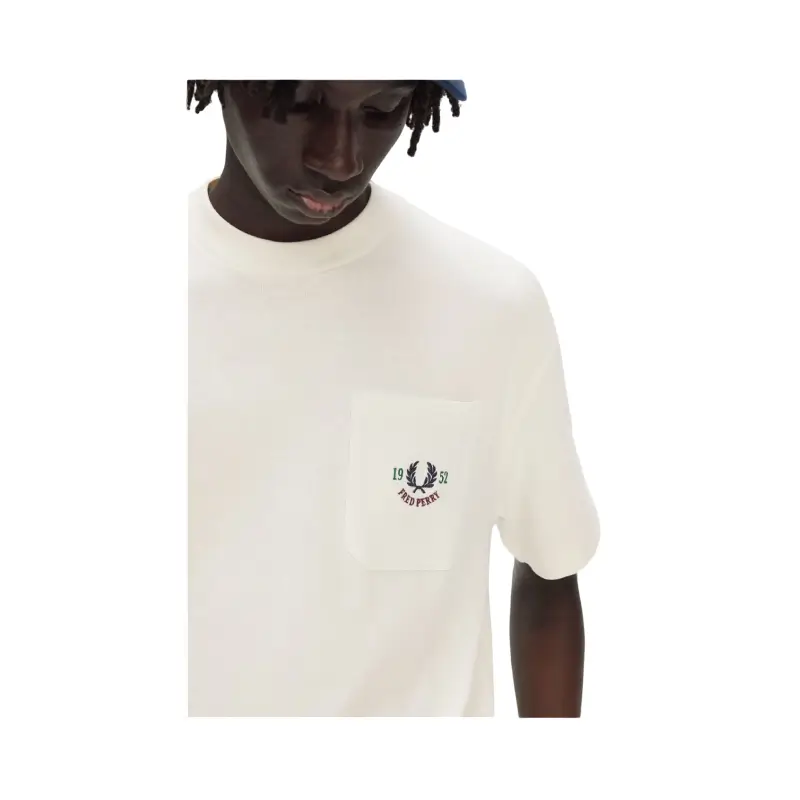 fred perry t-shirt 1952 com corte folgado
