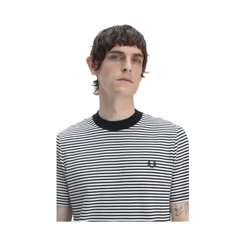 fred perry t-shirt pesada com riscas finas