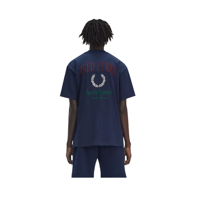 fred perry t-shirt bordada