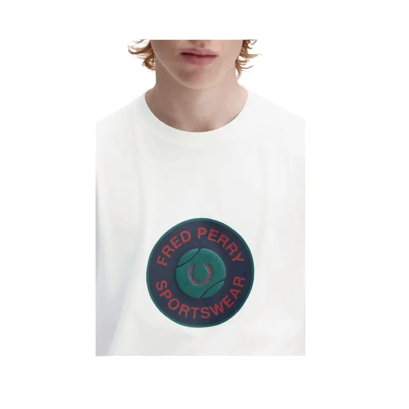 fred perry t-shirt gráfica com emblema de ténis