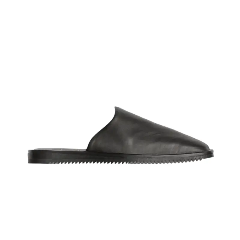 globe chinelo mule vibram
