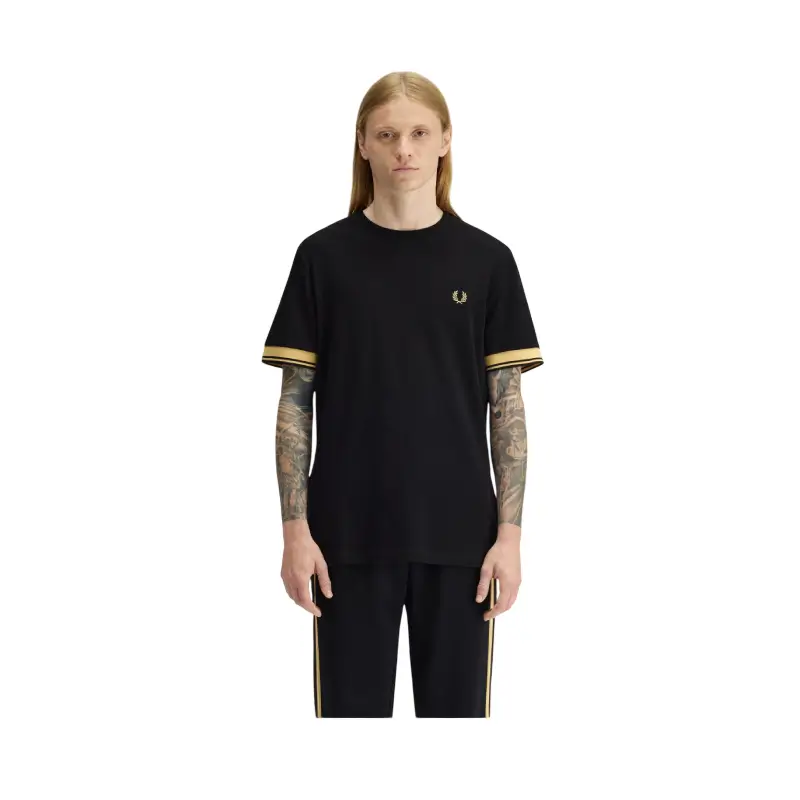 t-shirt fred perry punhos duplos