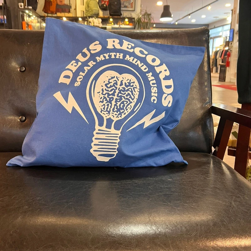 deus ex-machina almofada melodies