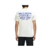 T-shirt Deus Ex Machina Mudflap Tee em branco vintage, vista traseira no modelo