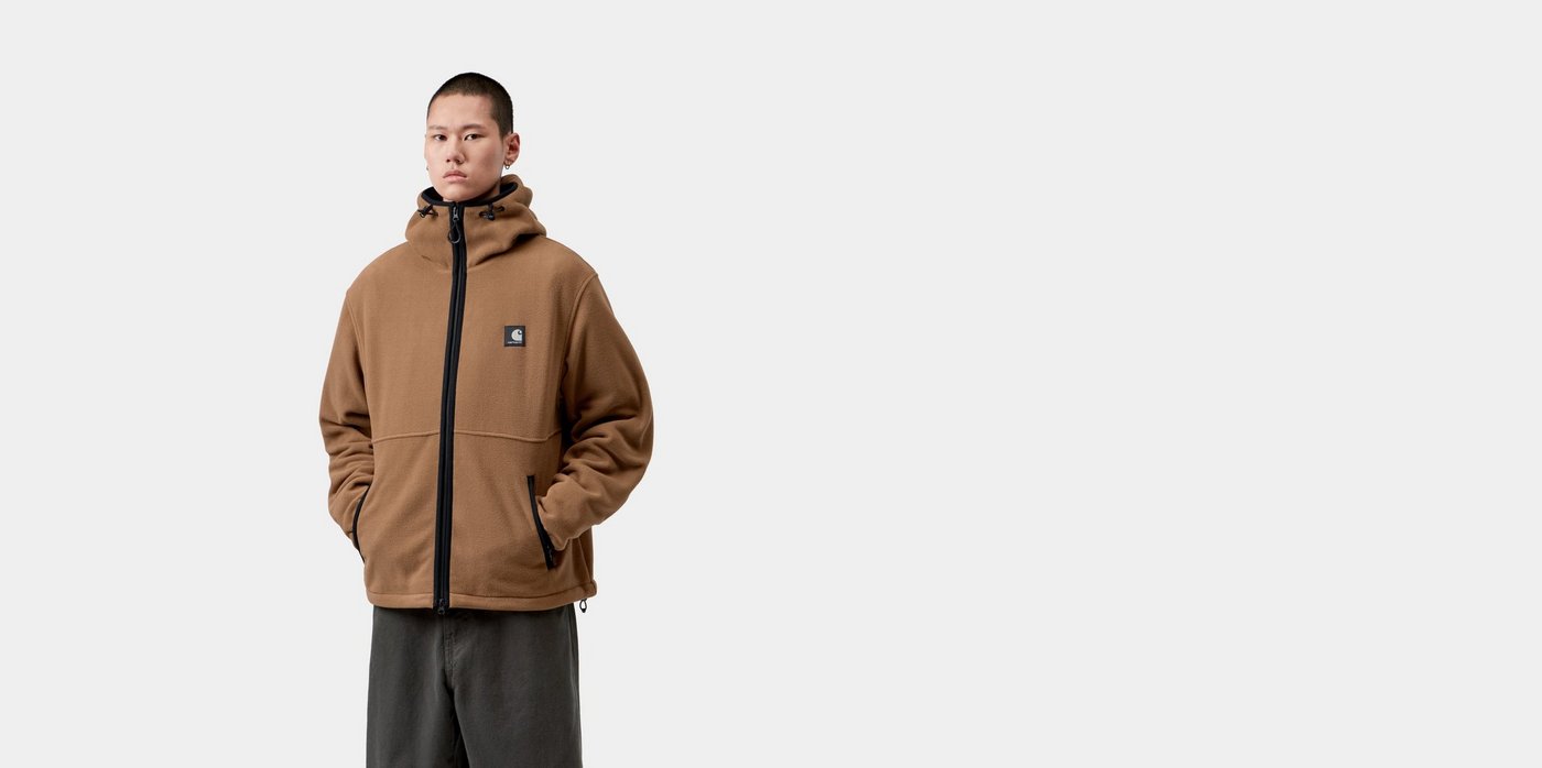 Carhartt WIP Blevin Liner WIP H Brown, vestido pelo modelo, em perspetiva de três quartos