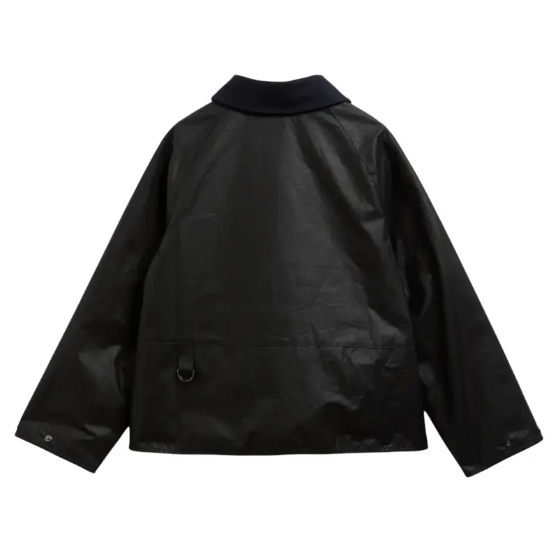 casaco Barbour x A.P.C. Spey, vista de costas com argola lateral