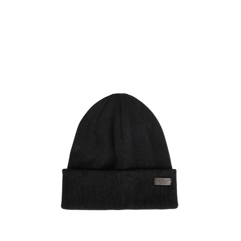 gorro preto do conjunto Barbour Swinton, detalhe da dobra e placa