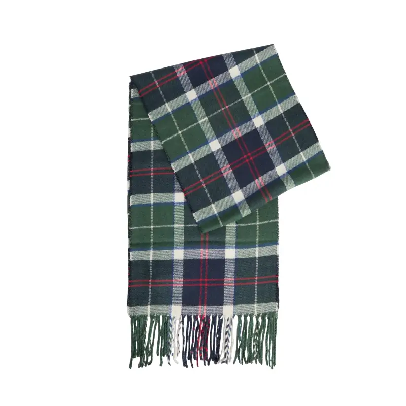 cachecol tartan verde com franjas do conjunto Barbour Swinton Evergreen