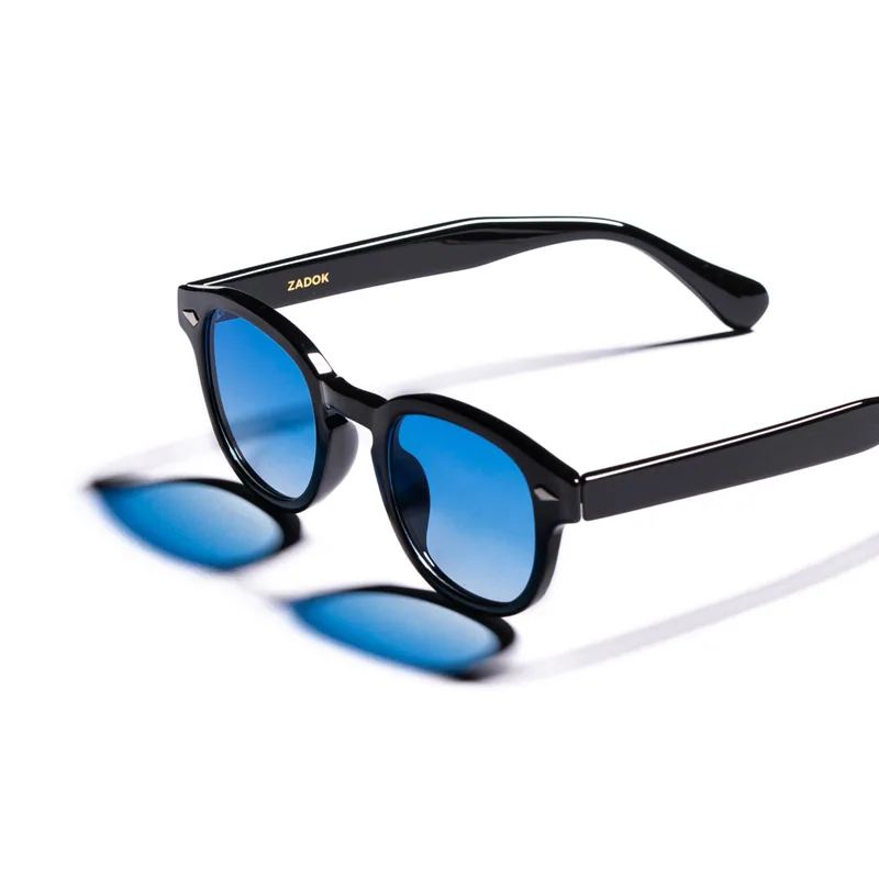 Zadok Le Corbusier Black Deep Blue, vista lateral.