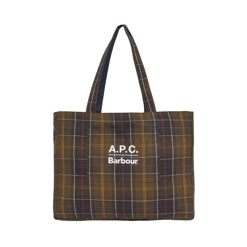 saco Barbour x A.P.C. com face tartan e logótipo, vista frontal